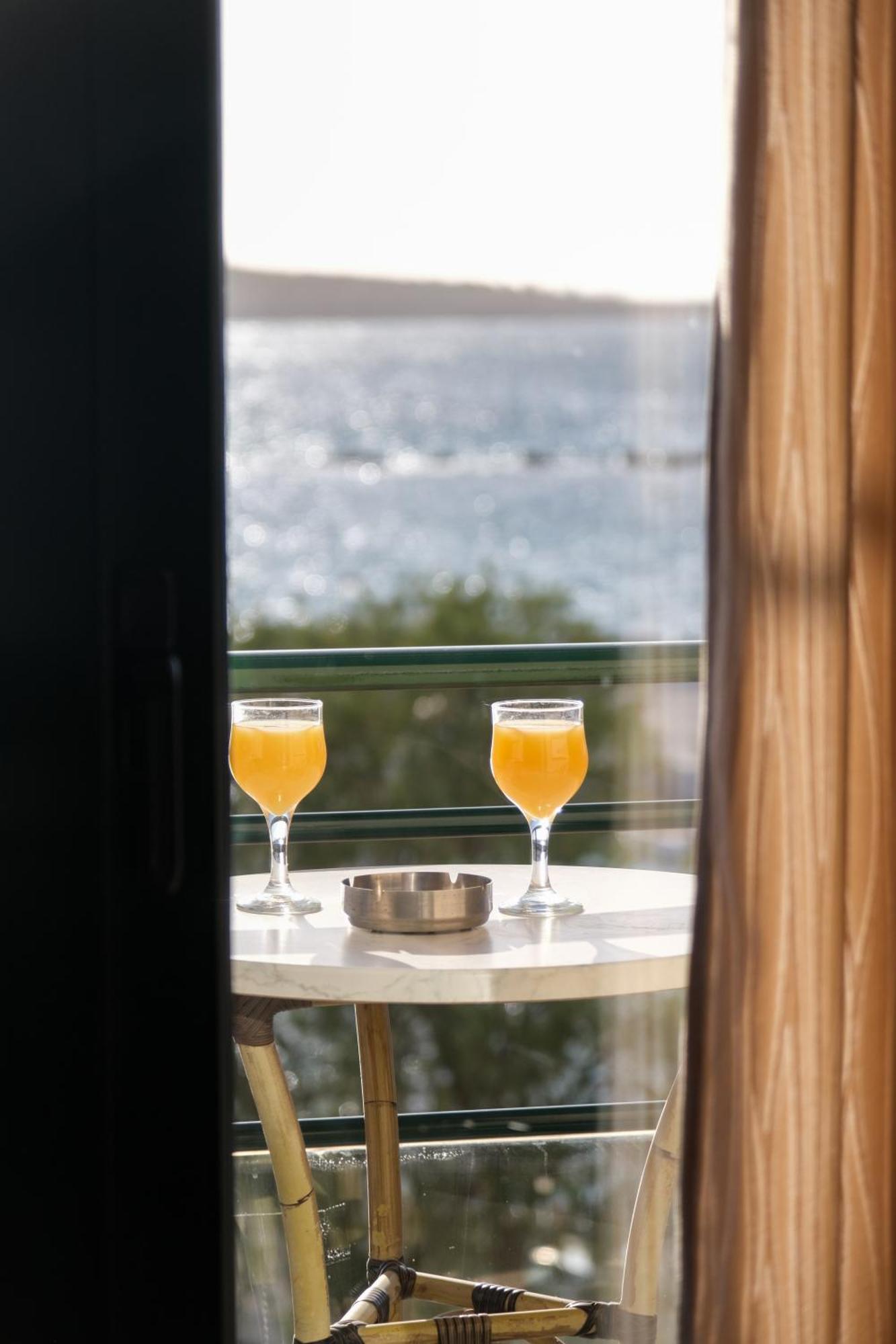 Arocaria Apartments Chania  ภายนอก รูปภาพ