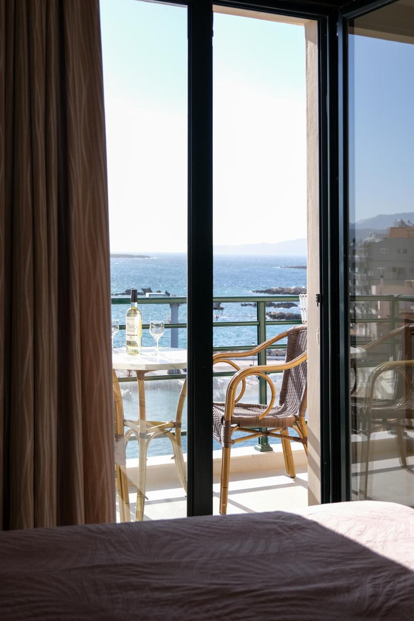 Arocaria Apartments Chania  ภายนอก รูปภาพ